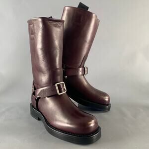 BURBERRY Size 7.5 Burgundy Leather Pull On Boots